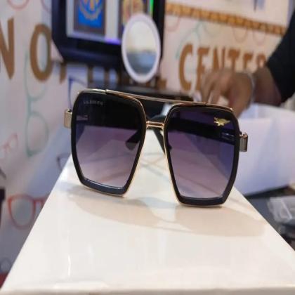 •  Material: Metal •  Gender: Unisex •  Lens Color: Pink